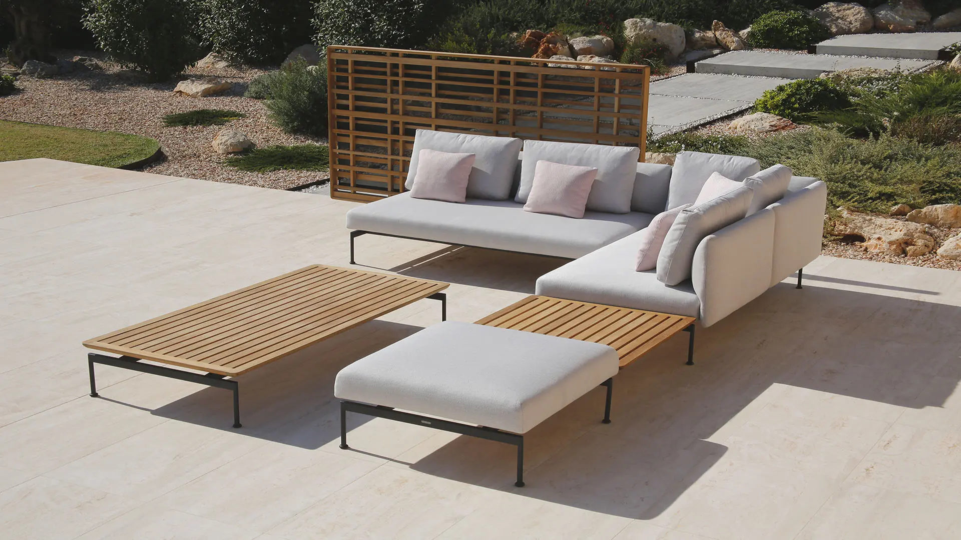 Layout Deep Seating Collection