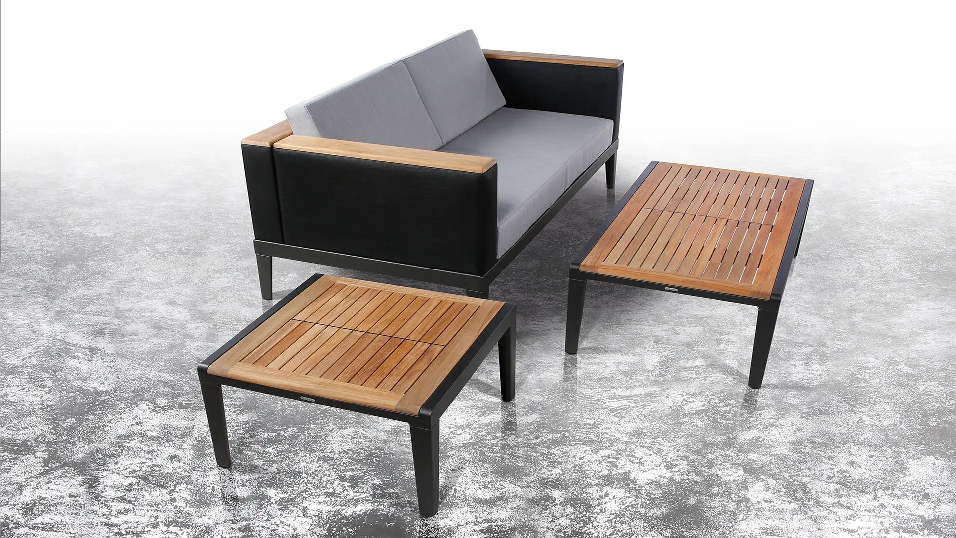 Aura Low Table 60 shown with Aura Low Table 120 and Aura Deep Seating Two-seat Settee