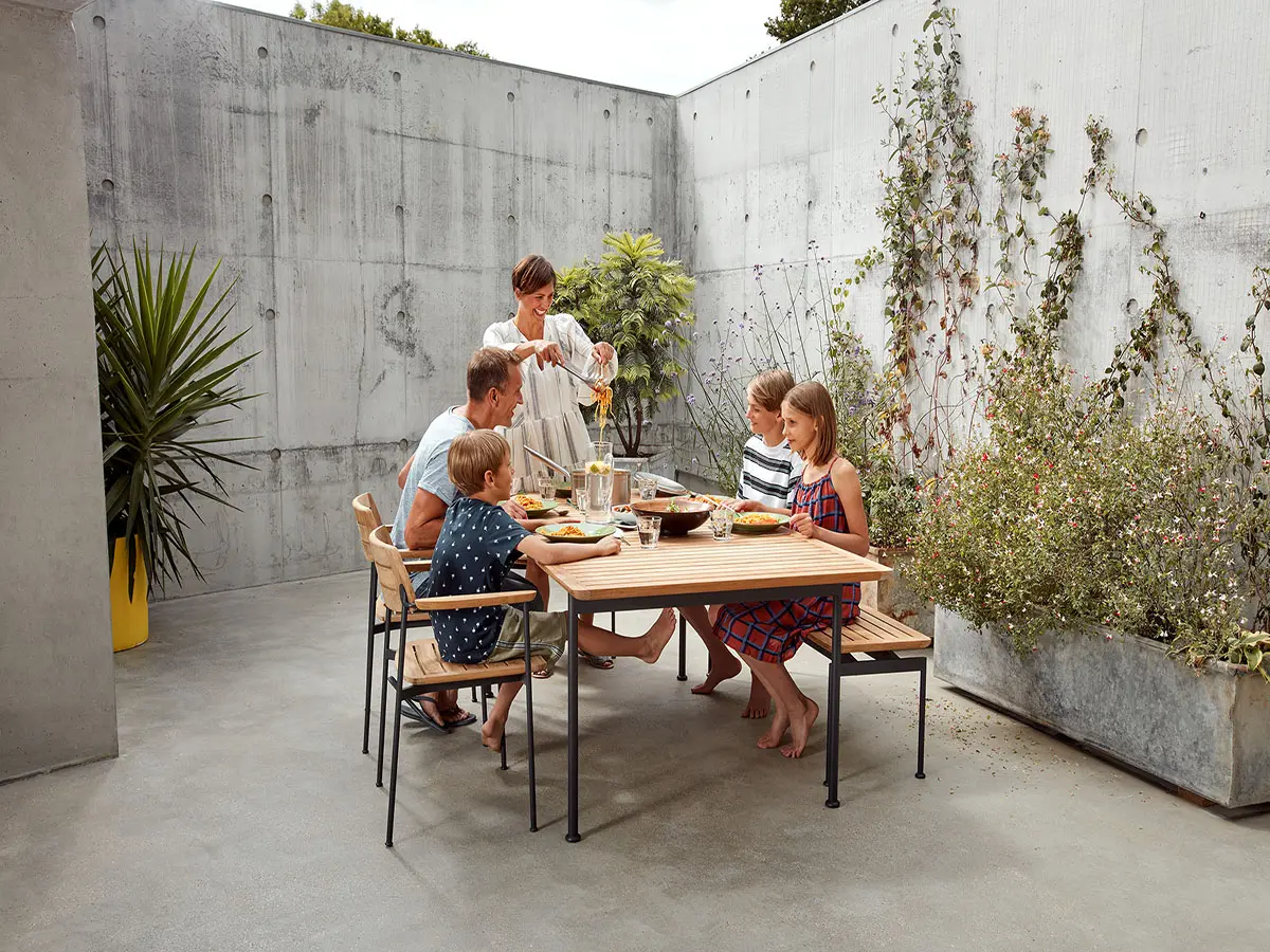 Layout Table 200 with Forge Grey Frame