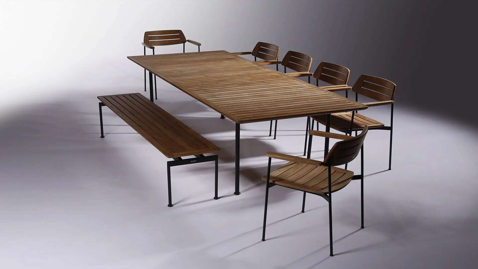 Layout Table 200 with Forge Grey Frame