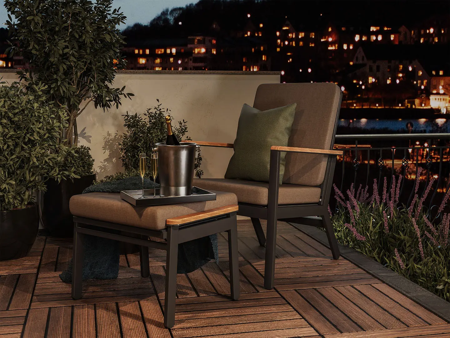 Aura Occasional Collection