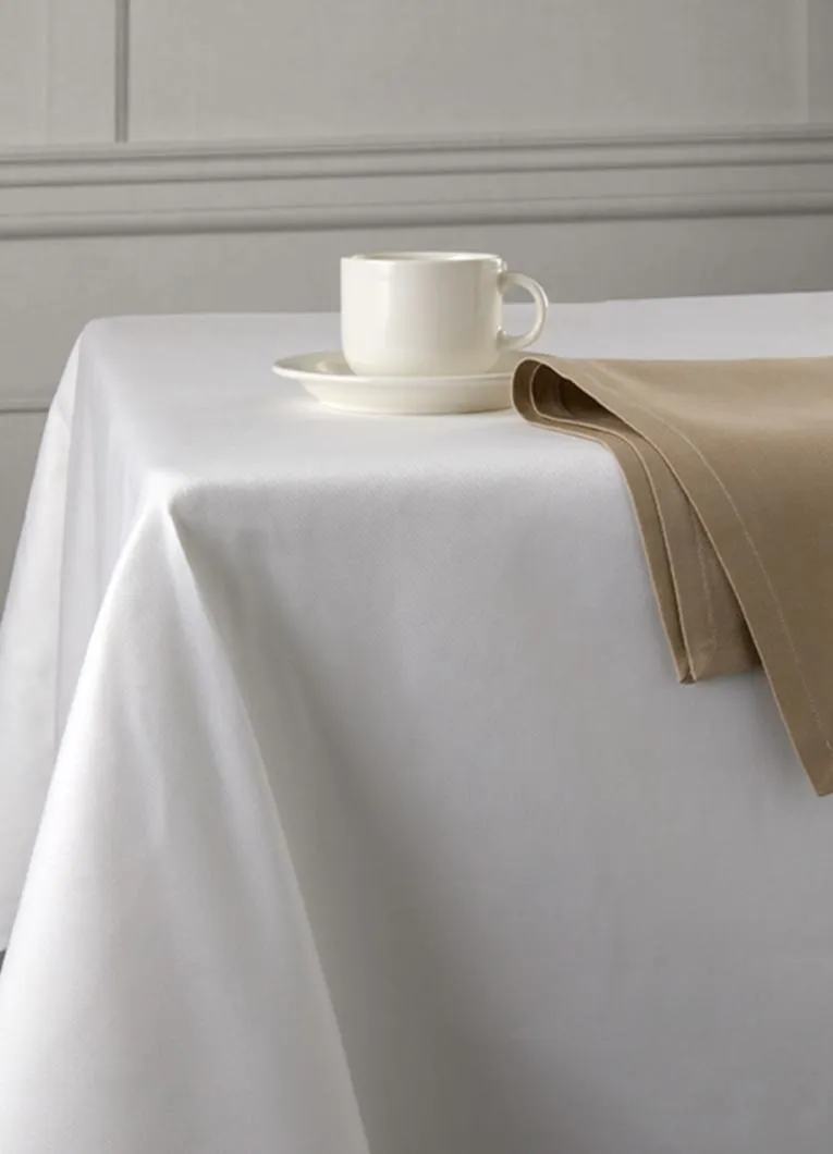 La Suite table linen collection