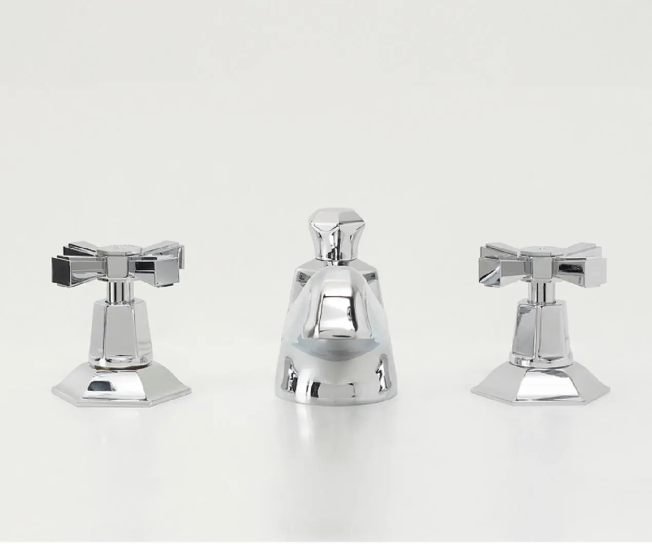 Sbordoni 1910 - Dèco Prestige 3 hole basin mixer with Chrome finish.