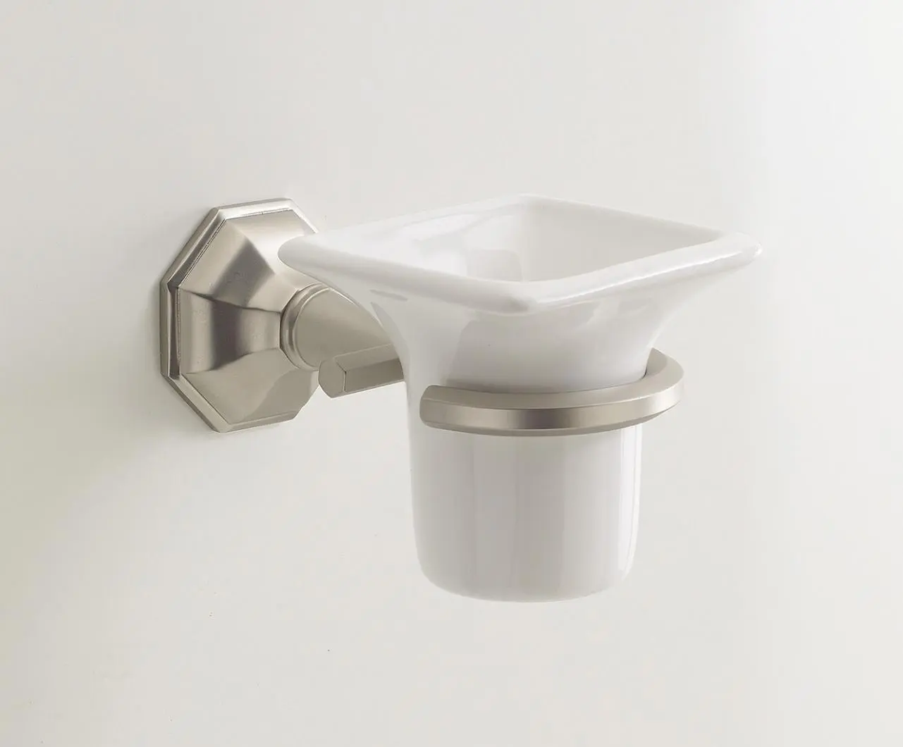 Sbordoni 1910 - Dèco wall mounted tumbler.