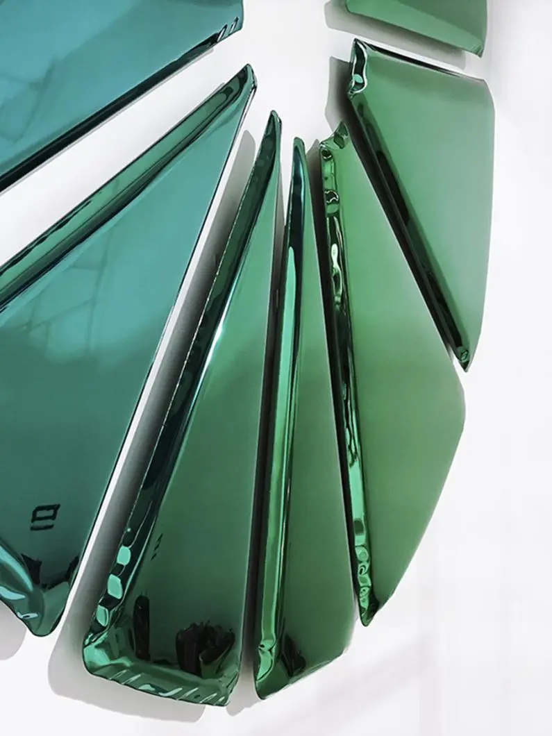 NUCLEUS in gradient of Emerald and Saphire finish. 