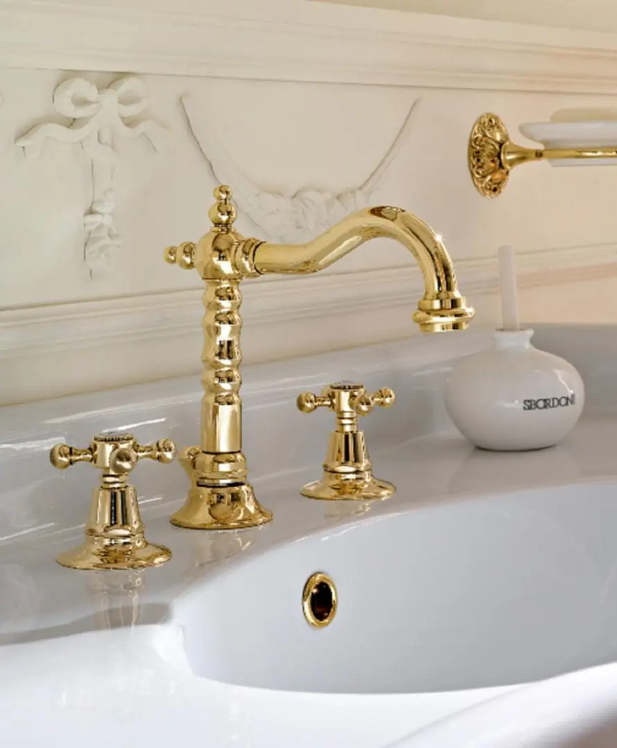 Sbordoni 1910 - Londra 3 hole basin mixer.