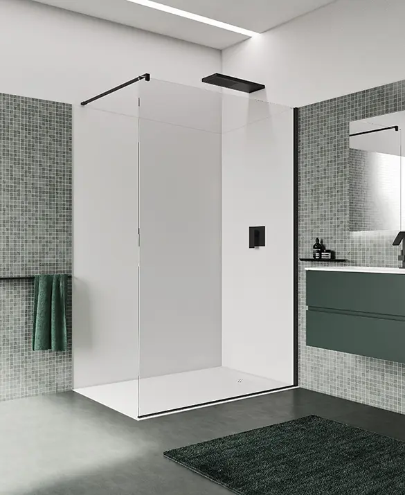 Box doccia walk-in con profili neri
