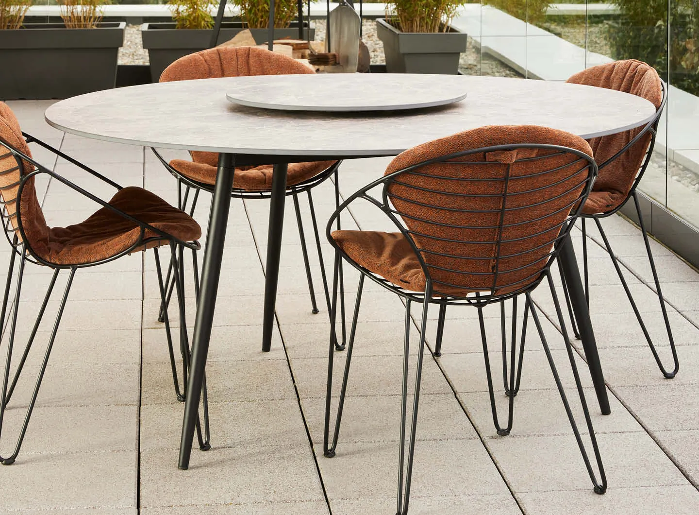 Wire dining chairs with Marguerite round