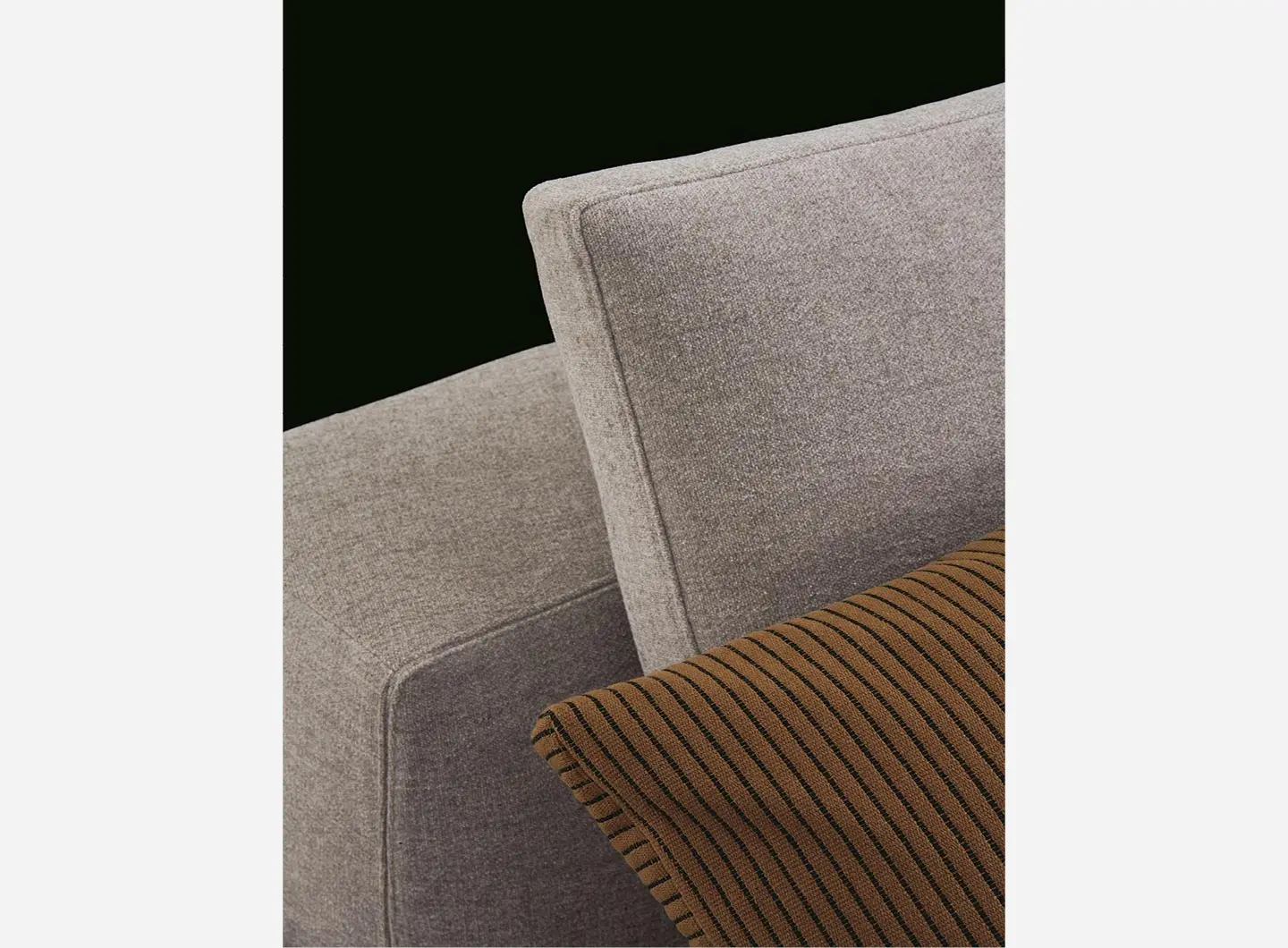 Divano Brera, design by Jean Marie Massaud