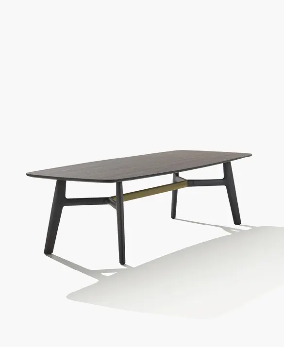 Curve table, design by Emmanuel Gallina