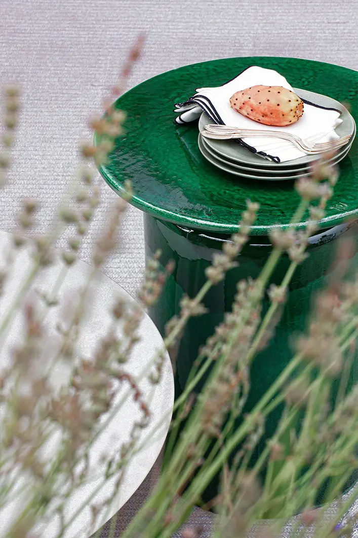 Panarea service table