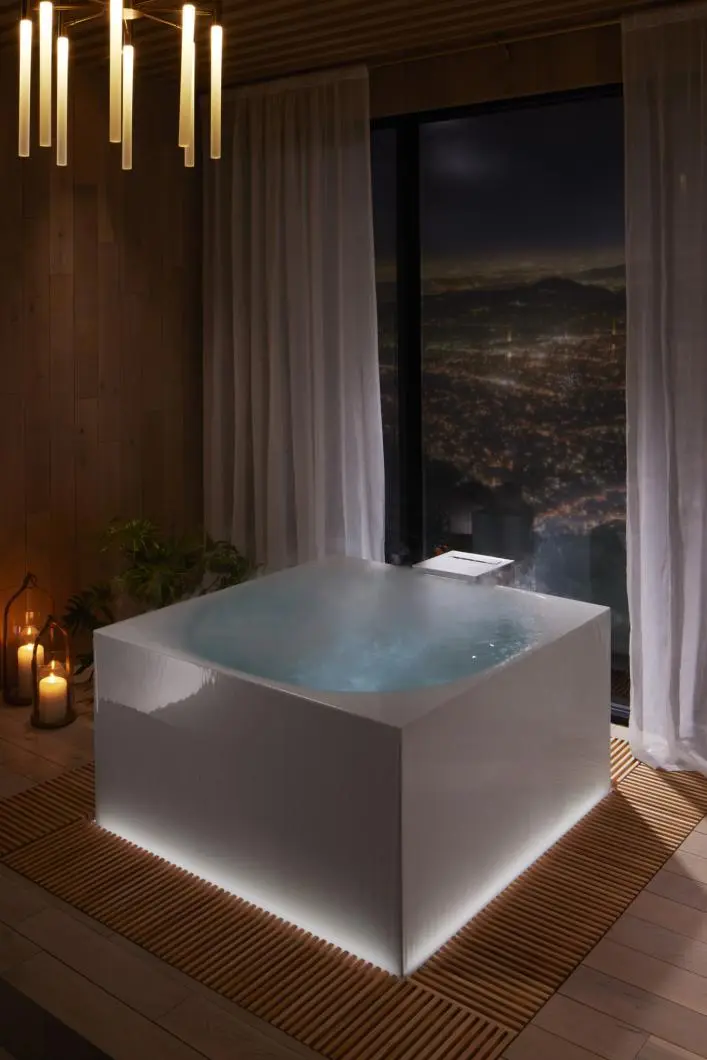KOHLER Stillness bath