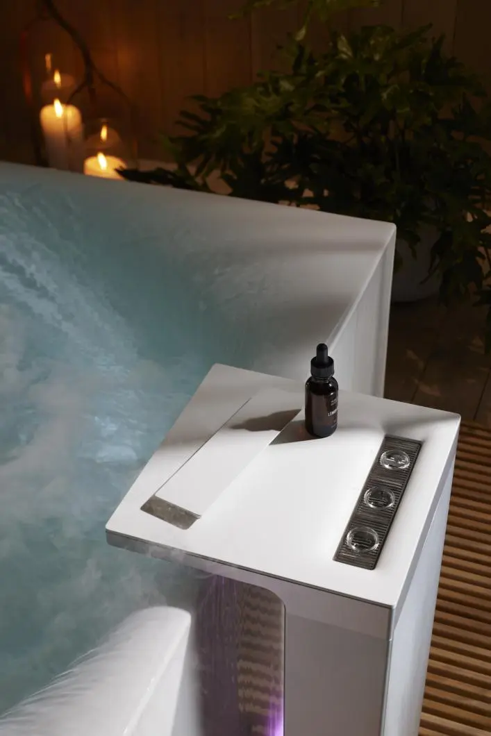 KOHLER Stillness bath
