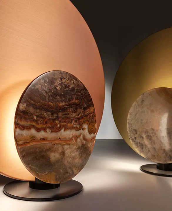 laurameroni clis table lamp in customizable metal and onyx