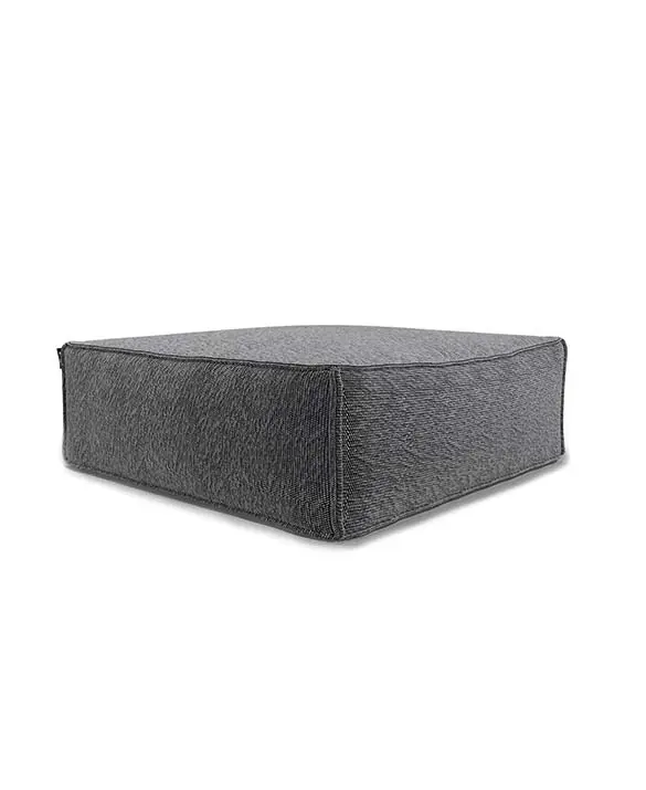 The square pouf