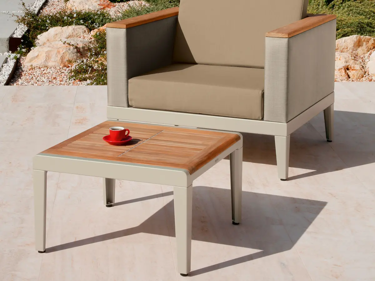 Barlow Tyrie - Aura Low Table with Arctic White frame