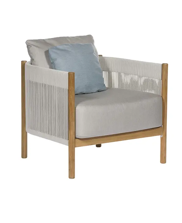 Cocoon deep seating armchair