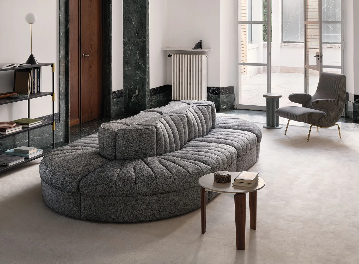 9000 design Tito Agnoli and Delfino armchair design Erberto Carboni