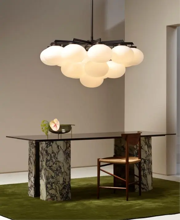 Cloudesley Pendant Large, Bronze