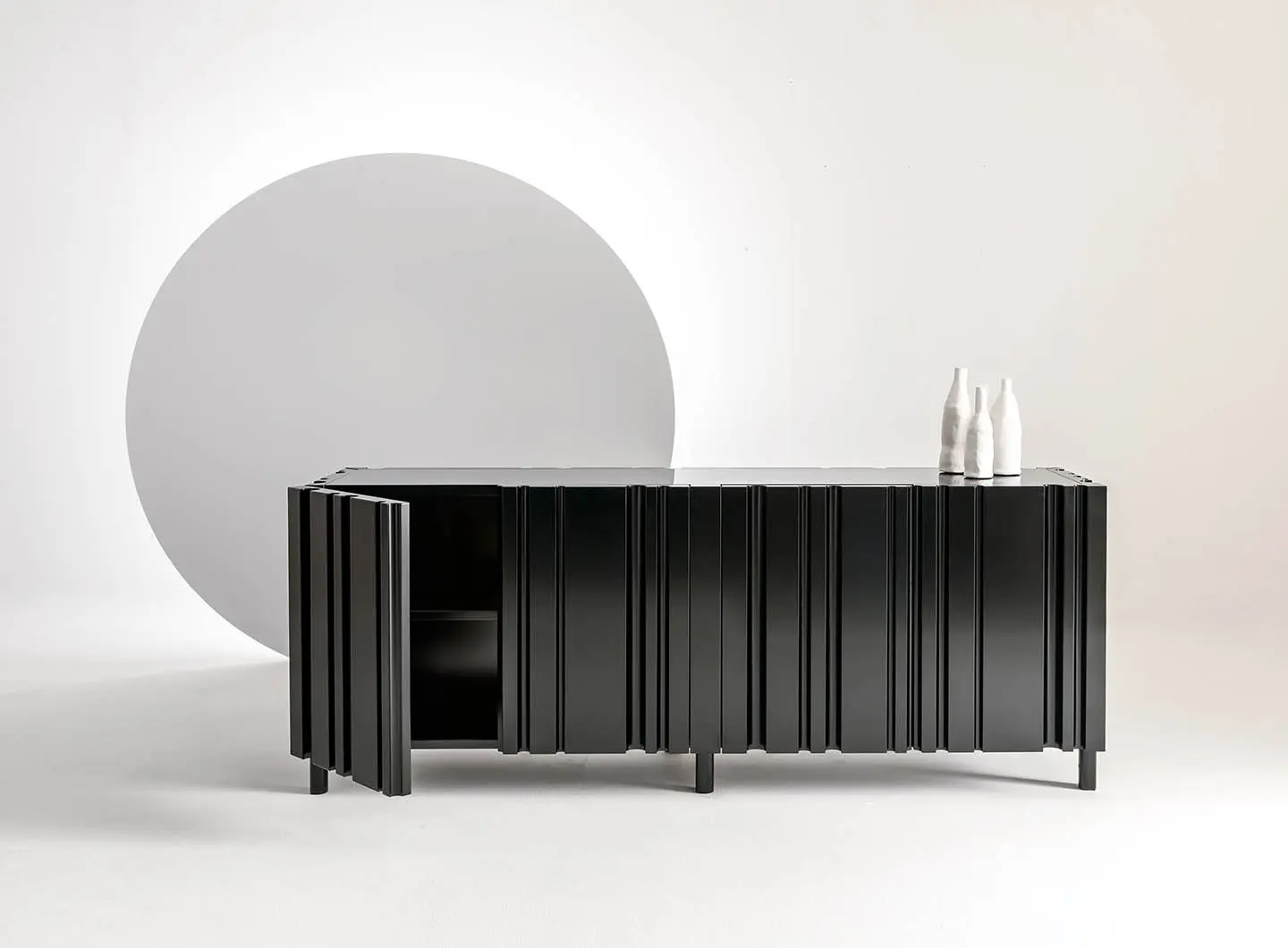 laurameroni_bamboo_wooden_sideboard_02.jpg