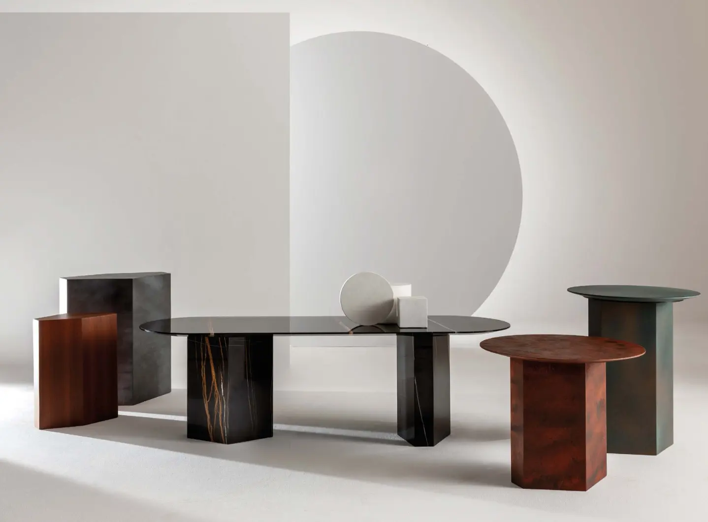 laurameroni_imperfetto_tables_coffee_tables_02.jpg