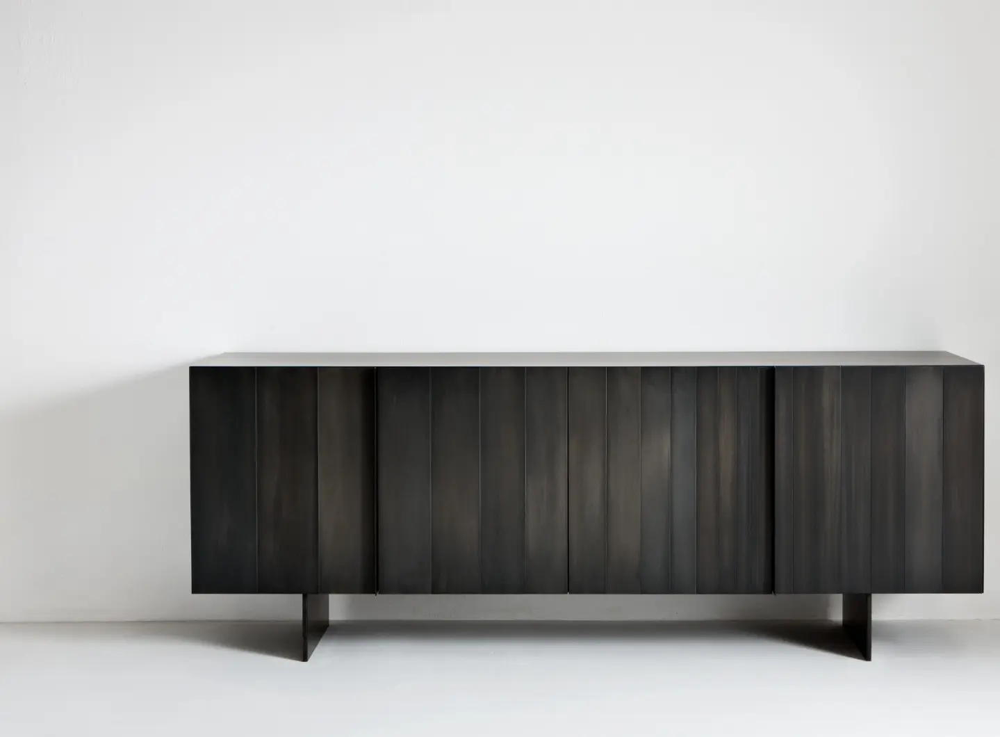 laurameroni_st12_metal_sideboard_05.jpg