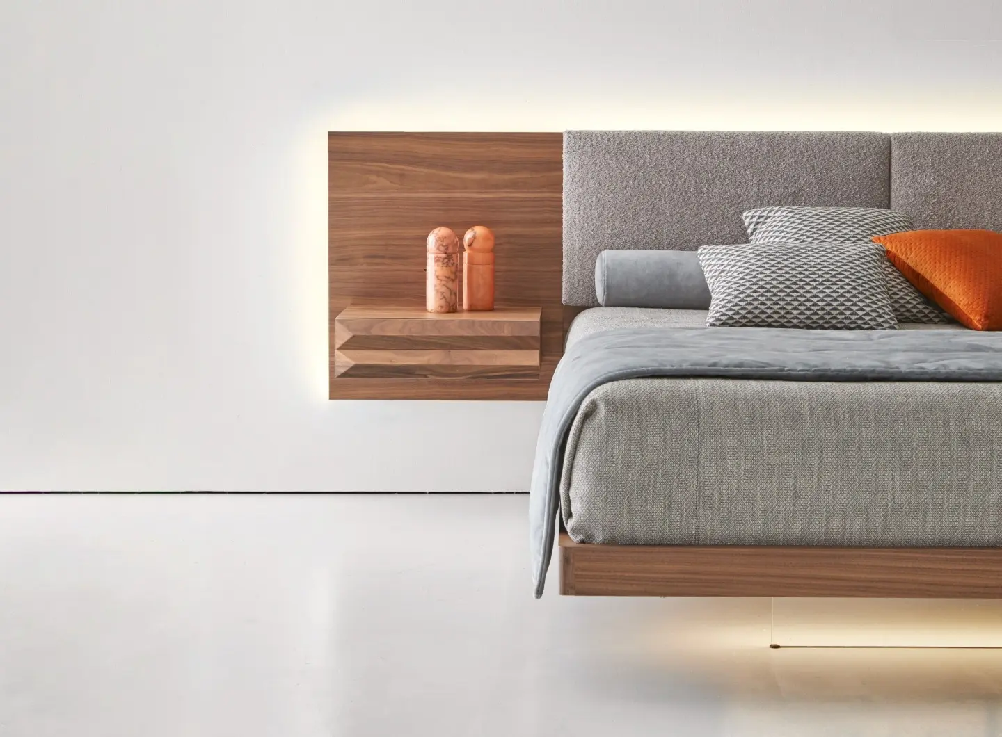 York floating bed