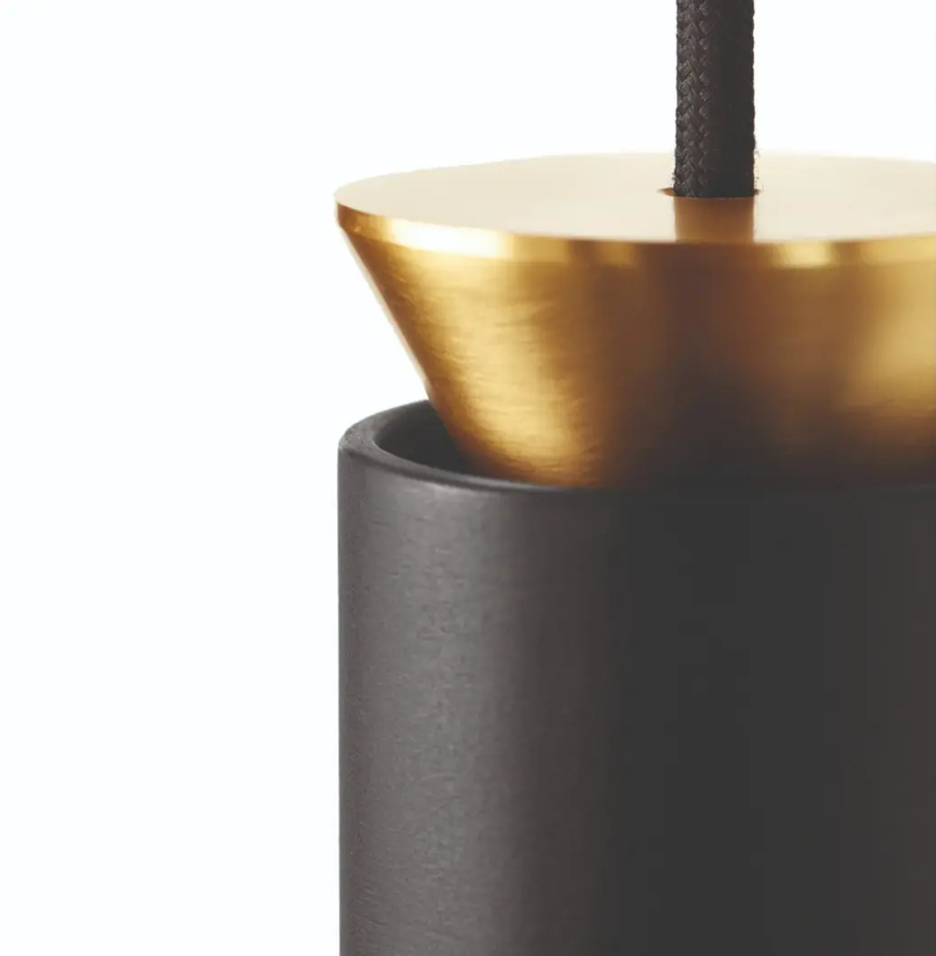 Suspension_lamp_Triana_1411210_black_gold_lifestyle_Carpyen.jpg