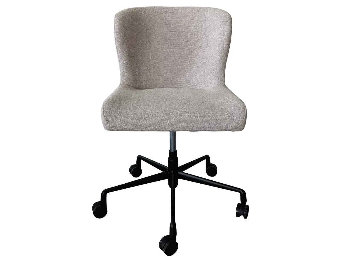 DAN-FORM's GLAM office chair