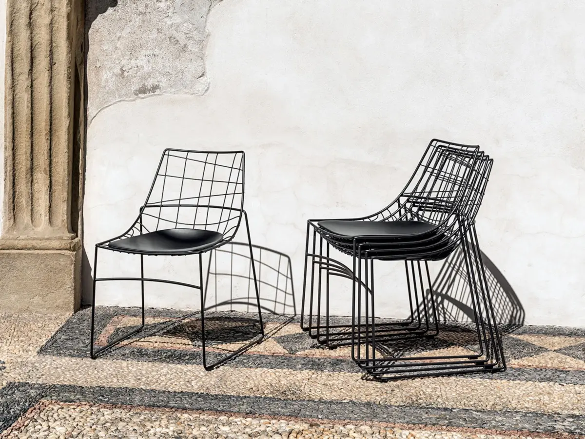 Keyah chairs in embossed black