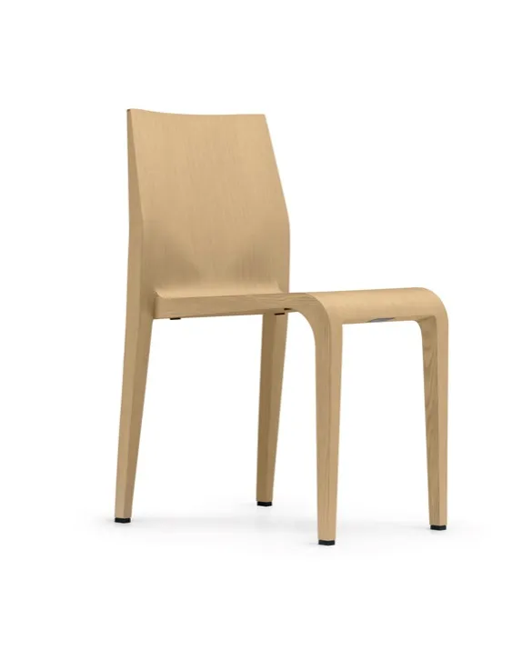 Laleggera chair, designed by Riccardo Blumer