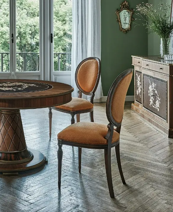 Sedia intagliata - collezione Cromie vol. I