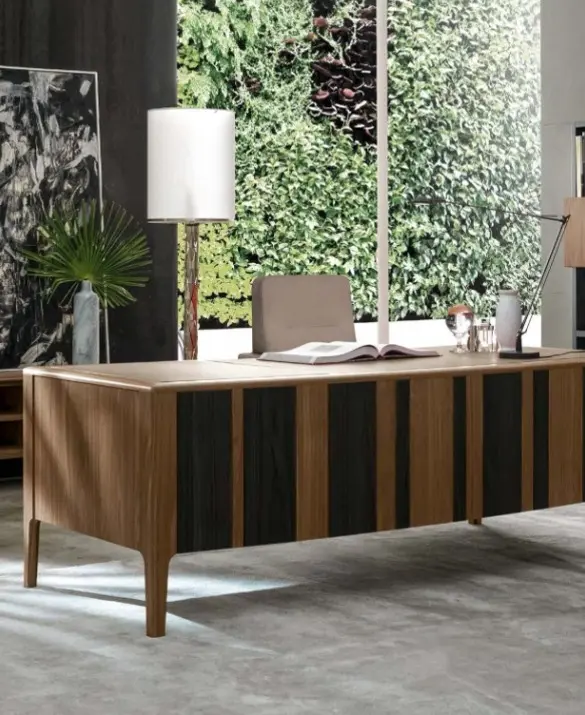 Domino desk