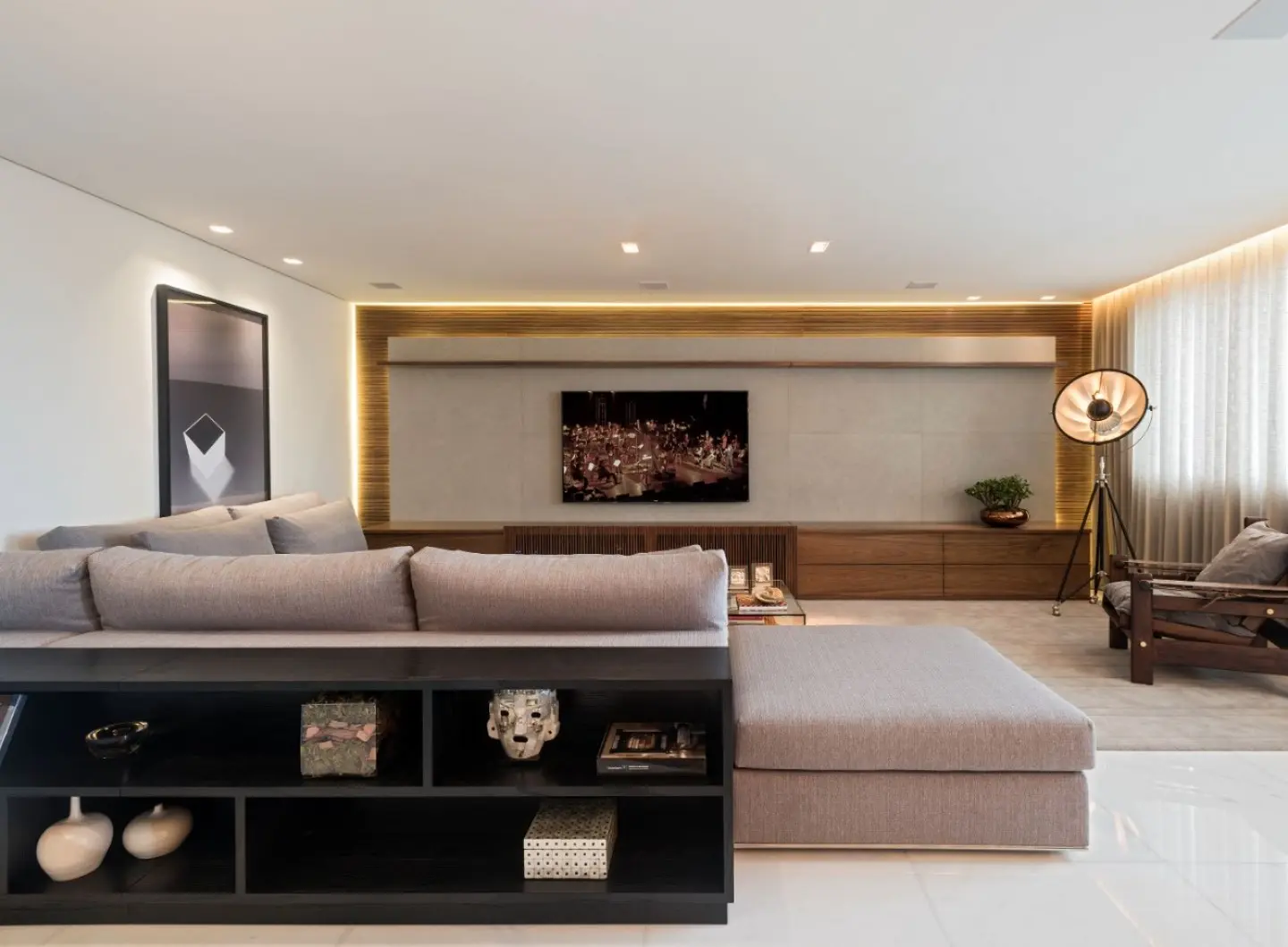 Residence__Belo_Horizonte__Brazil._Architect._Manuela_Senna._Photographer__Jomar_Branganca..jpg