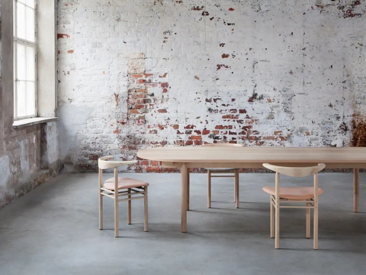 Linea RMT3 by  N I K A R I