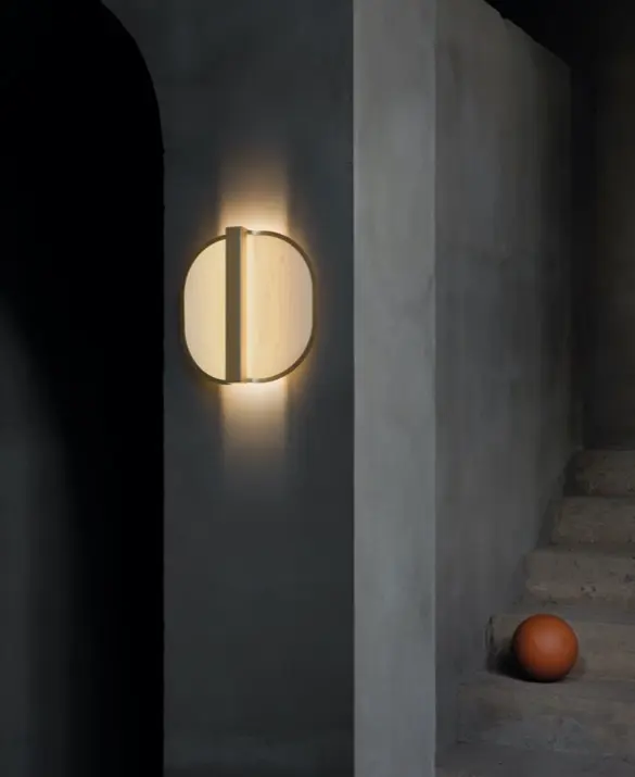 Omma Wall Lamp