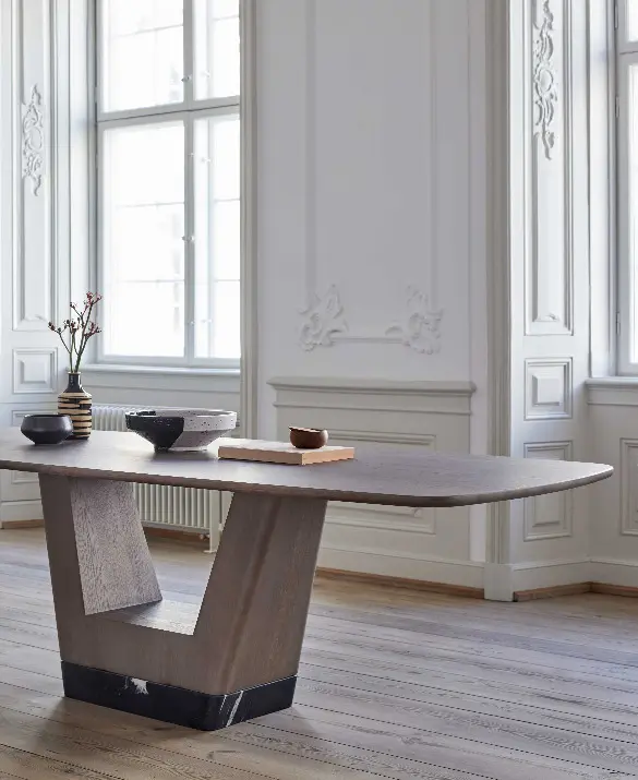 MORE- table VIGO by Gil Coste