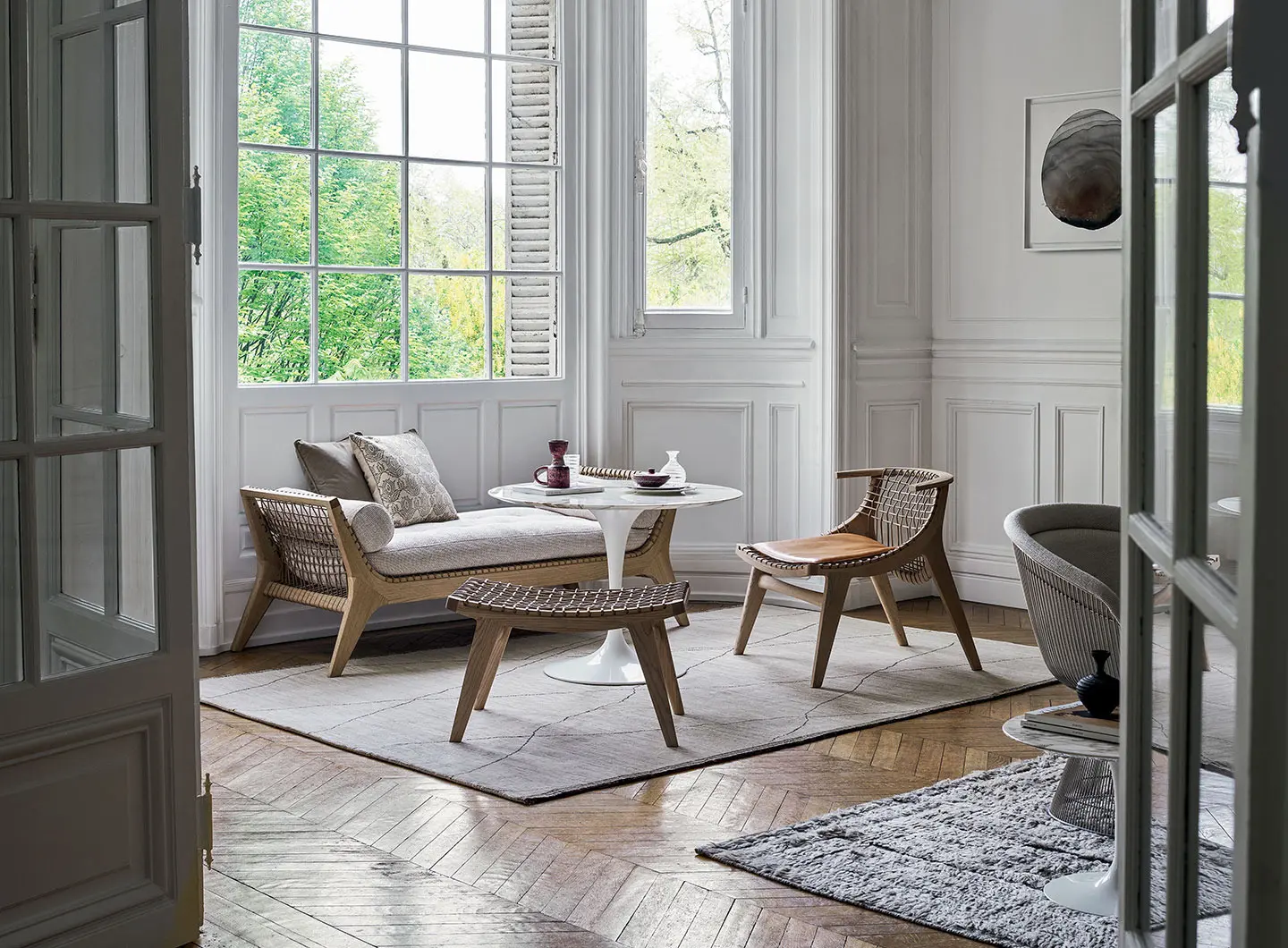 Knoll - Saarinen Lounge-Height Table by Eero Saarinen, Ph. Federico Cedrone 