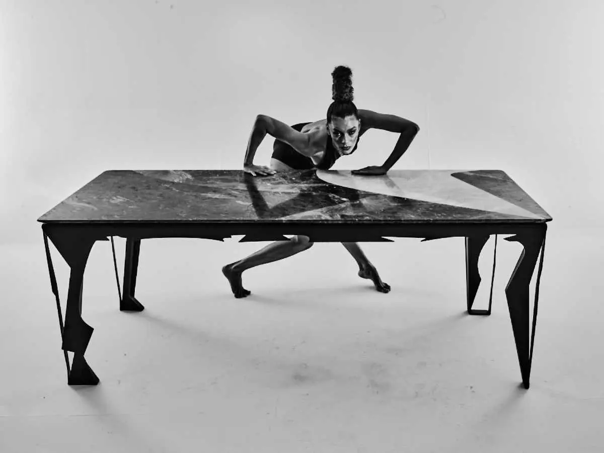 Dali Dinning Table