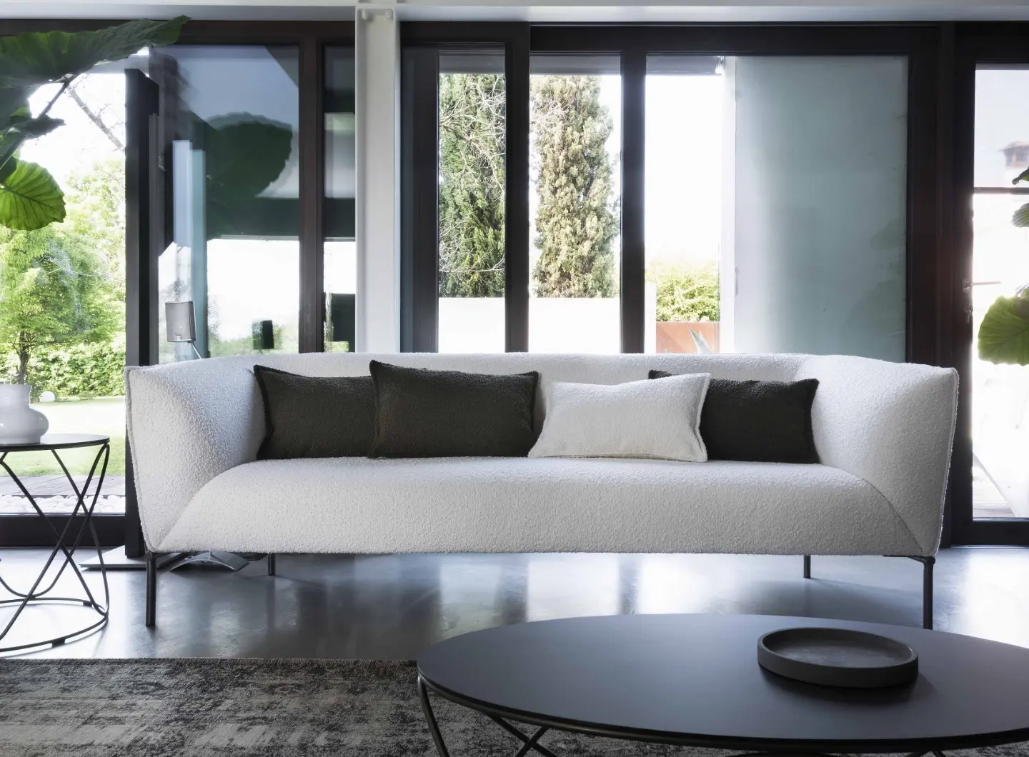 ARIA_SOFA___GRACE_coffee_table_7.jpg