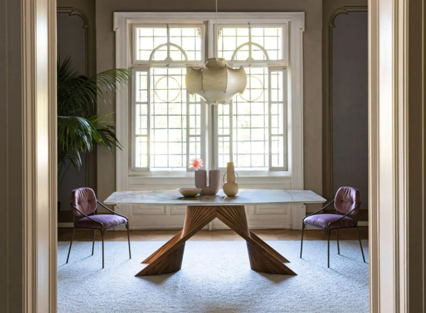 By Reverse Table & Divina Chairs