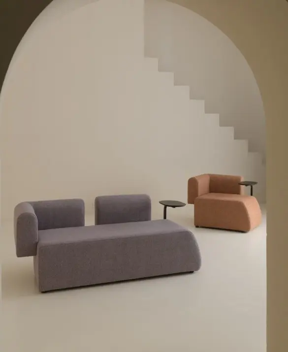Il design moderno degli interni utilizza attivamente forme e combinazioni di materiali insoliti. Il divano Candy con tavolo è una soluzione funzionale e pratica per il relax e l'intrattenimento in casa.