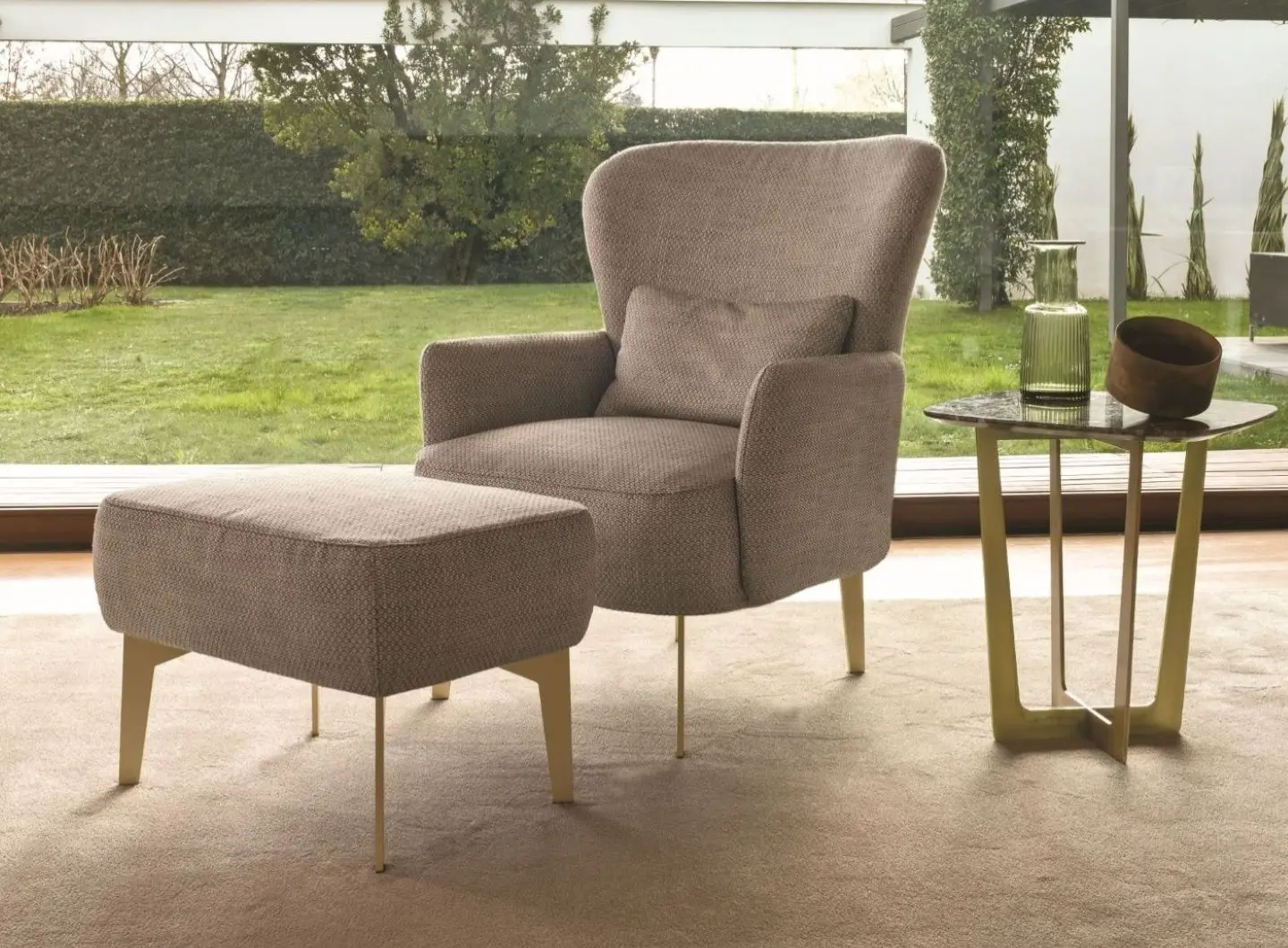 CTS Sofa - Collection Ginevra and coffee table Charme.