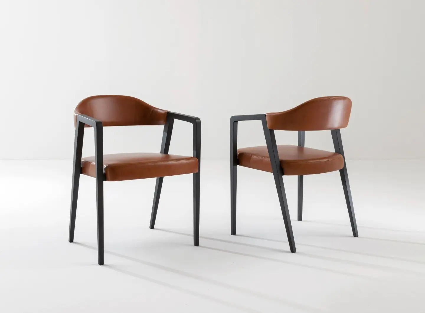 laurameroni_kris_modern_custom_chair_02.jpg