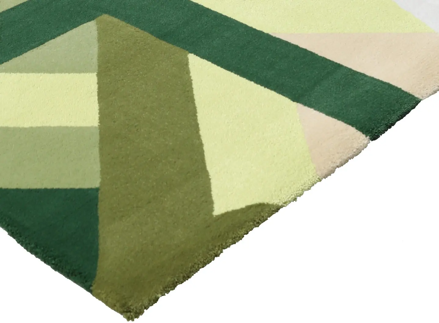 Carpet_Edition_KenScott_FANNIE_Rug_Var.8_Detail_1.jpg