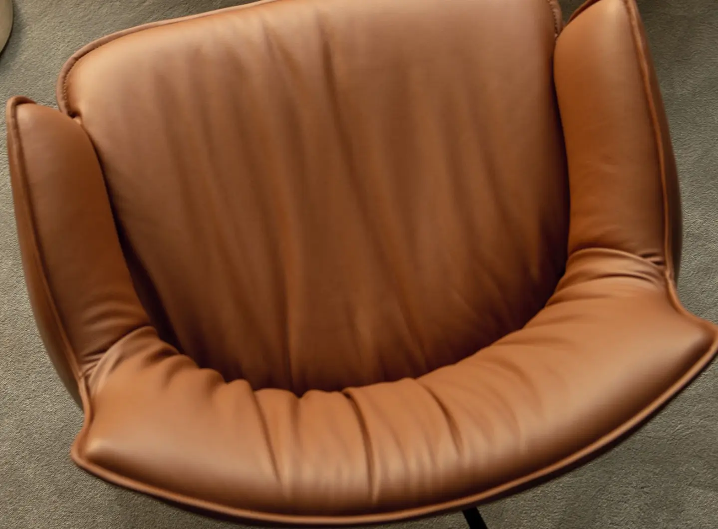 Rhonda Lounge armchair - swiveling armchair with 4 spokes base 