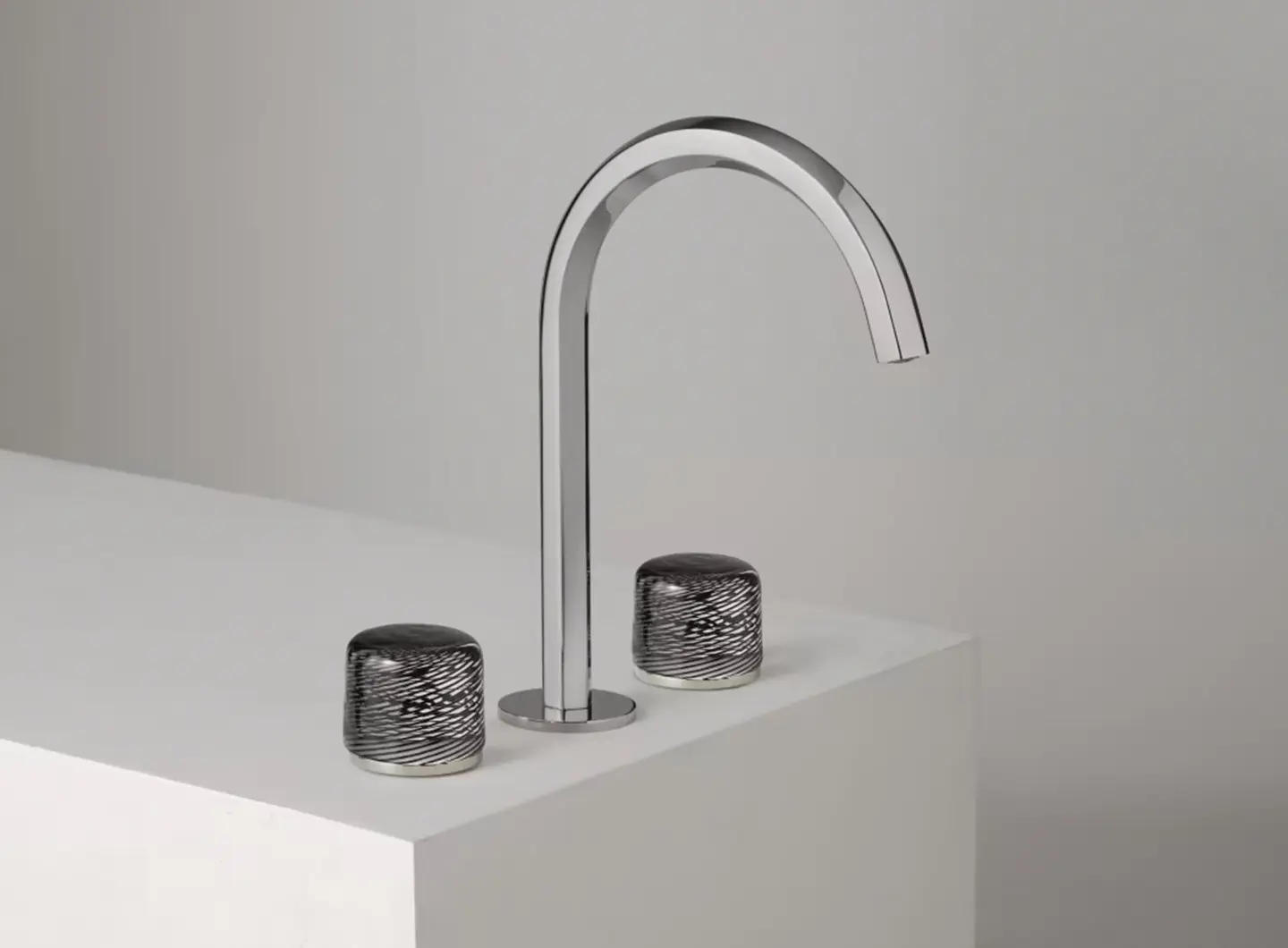 Venezia by Venini - 3-hole washbasin mixer - Chrome. Handles in Murano glass, Black Filigree