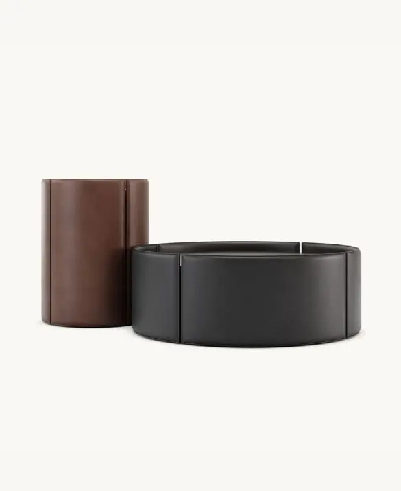 Mano Table Set