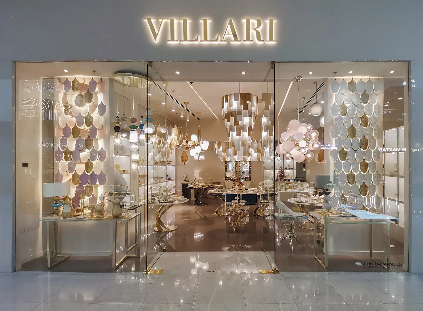 Villari: the Pop luxury of white gold | Salone del Mobile
