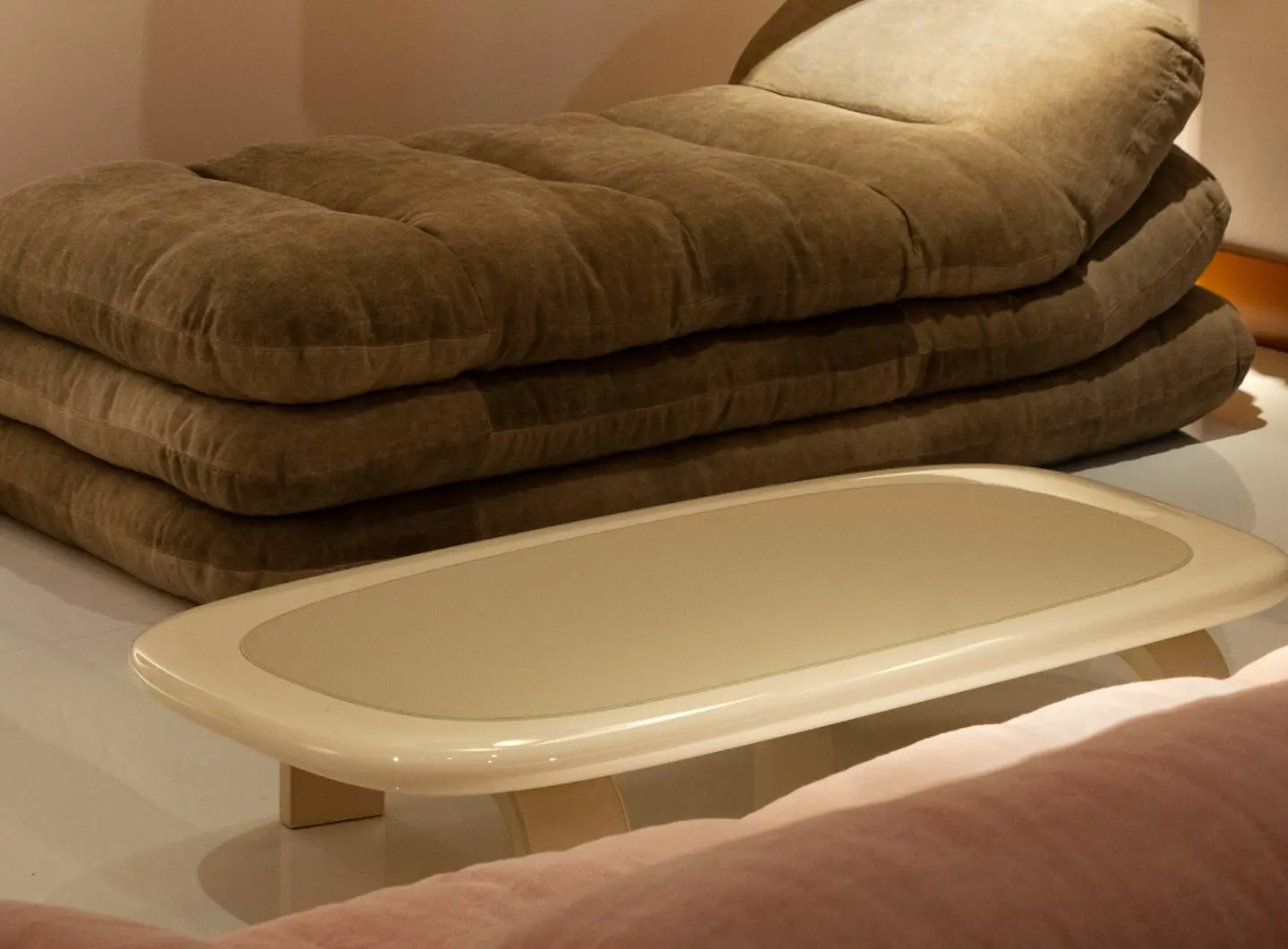 52_PS_TACCHINI_STAND_COSMIC_COLLECTION_BY_FAYE_TOOGOOD___Andrea_Ferrari_.jpg